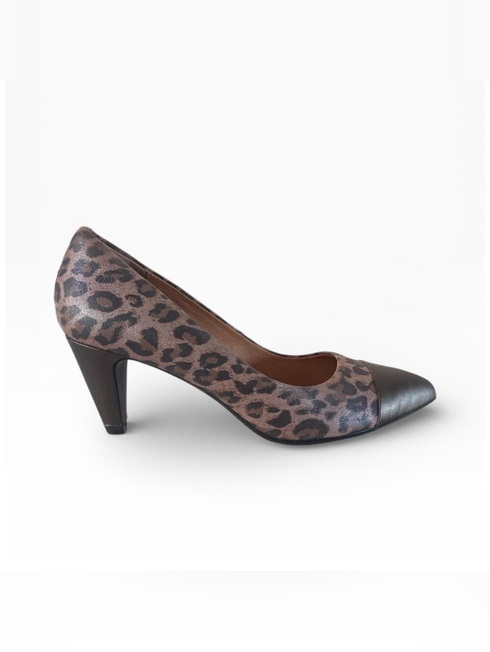 Sofft Brown Leopard Print Pumps with Black Cap Toe